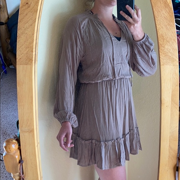 Small DeeElly dress from Vici - Picture 4 of 5